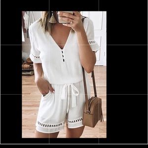 V Neck Waist Lace-up One-piece Romper